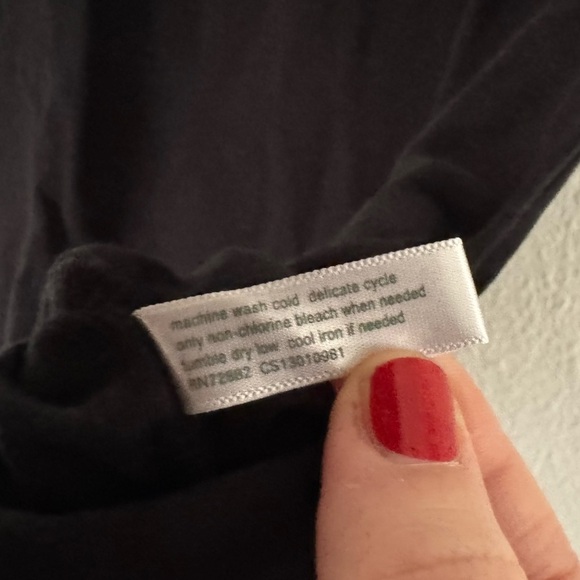 Basic Short Sleeve Soft Tee Womens Small Everyday Capsule Wardrobe Staple Cotton - Picture 5 of 7